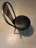 2 Stijlvolle Zwarte Stoelen, Huis en Inrichting, Stoelen, Ophalen, Gebruikt, Twee, Zwart