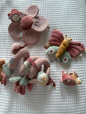 Little Dutch Speelgoed Set Flowers and Butterflies beschikbaar voor biedingen