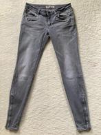 Mooie spijkerbroek jeans van DRYKORN, 30/34., Drykorn, Ophalen of Verzenden, W27 (confectie 34) of kleiner