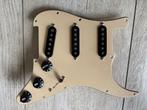 Fender loaded pickguard (pickups/covers/pots), Muziek en Instrumenten, Ophalen of Verzenden, Zo goed als nieuw, Solid body, Fender