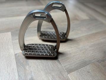 Tech Stirrups Venice zilver/goud stijgbeugels beschikbaar voor biedingen