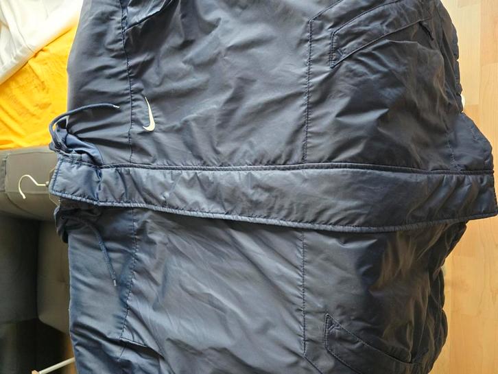 Nike Winterjas - Donkerblauw - Maat L, Kleding | Heren, Jassen | Winter, Zo goed als nieuw, Blauw, Ophalen of Verzenden