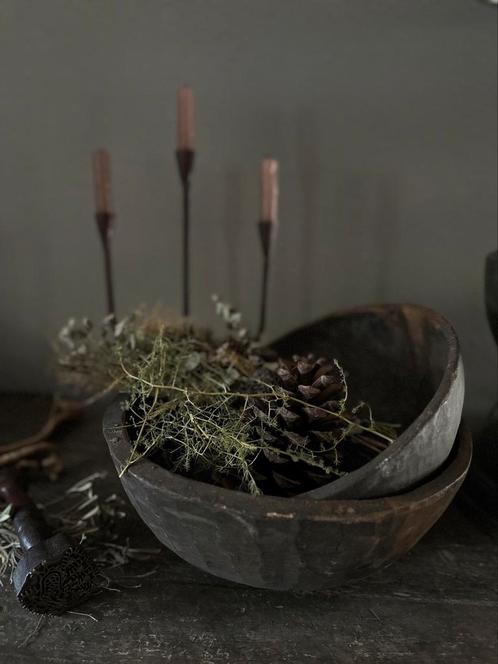 Hoge oude wooden  bowl  Aura Peeperkorn, Huis en Inrichting, Woonaccessoires | Schalen en Manden, Nieuw, Rond, Hout, Ophalen of Verzenden