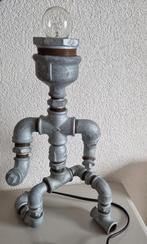 Super leuke rustieke Robot tafellamp., Huis en Inrichting, Lampen | Tafellampen, Minder dan 50 cm, Ophalen of Verzenden, Metaal