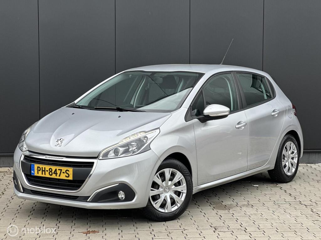 Peugeot 208 1.2 PureTech Blue Lion |CRUISE | CARPLAY | TREKH, Voorwielaandrijving, Stof, Gebruikt, 1199 cc