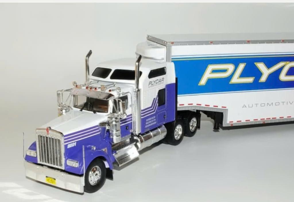 Kenworth W900 1990 PLYCAR schaal 1/43 serie USA TRUCKS # 45, Hobby en Vrije tijd, Verzenden, Nieuw, Bus of Vrachtwagen, Overige merken