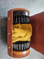 Schoenenpoets reis etui, Ophalen, Gedragen