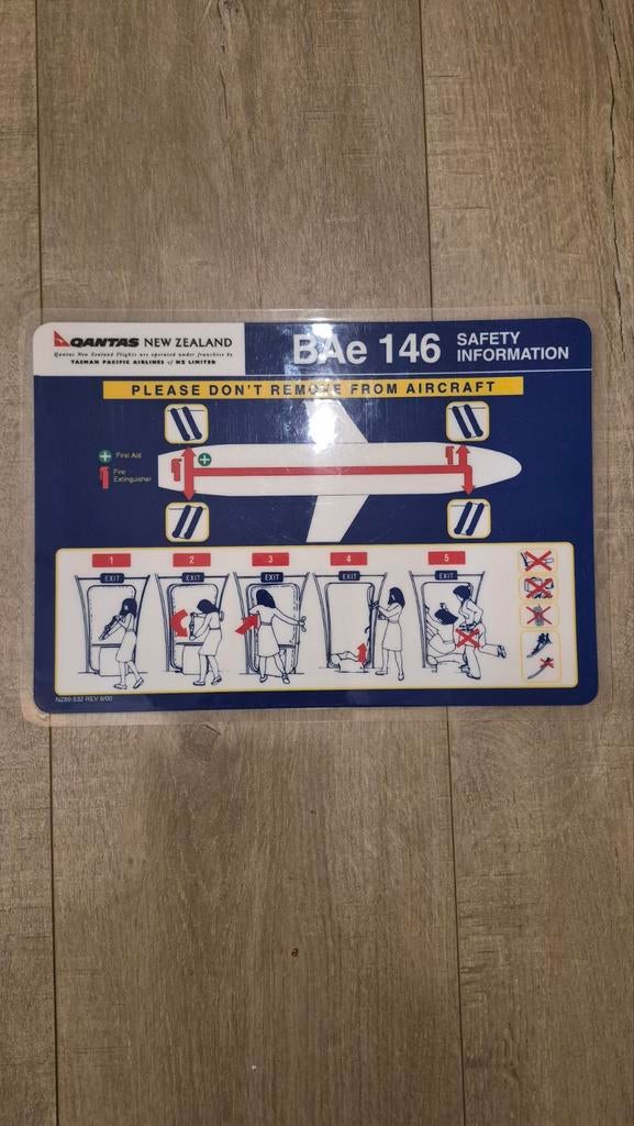 Qantas New Zealand Bae 146 safety card, Verzenden, Nieuw, Kaart, Foto of Prent
