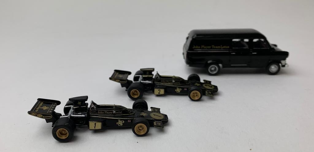 Set John Player Team Lotus JPS met figuren- Lotus Ford 72 F1, -, Nieuw, Ophalen of Verzenden, Brekina 1:87