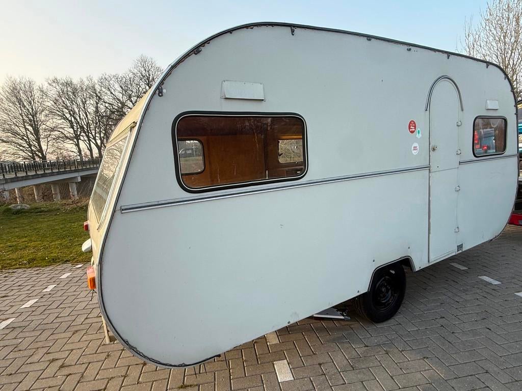 Eifelland 1968 Eifelland 1968 Eifelland 1968, Caravans en Kamperen, Caravans, Eifelland 1968, Jakobs@hotmail.com, Eifelland, Pollux
7891VA  KLAZIENAVEEN, NL