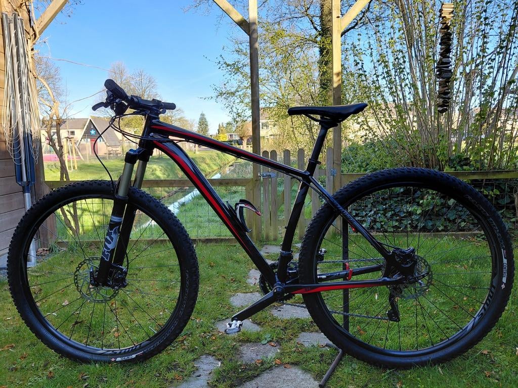 TOP MOUNTAINBIKE SPECIALIZED 29 INCH BANDENMAAT, Fietsen en Brommers, Fietsen | Mountainbikes en ATB, 45 tot 49 cm, Ophalen, Zo goed als nieuw