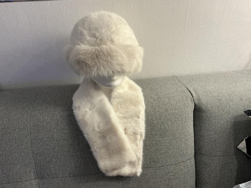 Nieuw set sjaal + hoedje, Ophalen of Verzenden, Nieuw, One size fits all