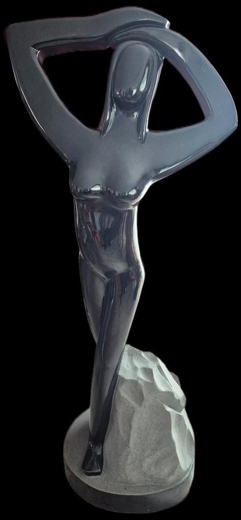 Groot  natuurstenen beeld vrouw, 124 cm hoog mooi kunstwerk, Antiek en Kunst, Kunst | Beelden en Houtsnijwerken, Ophalen