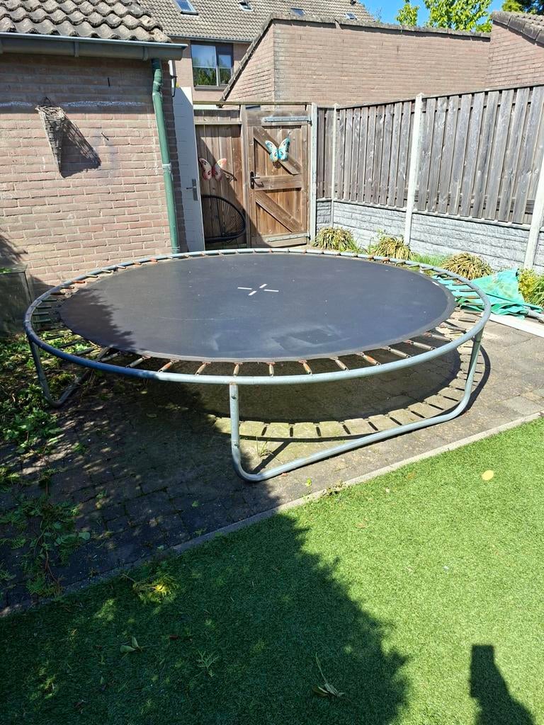 Nog prima Trampoline doorsnede 304cm 50 euro, Ophalen of Verzenden