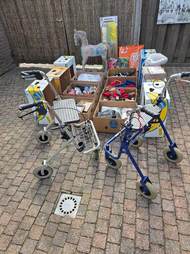 Partij  rommelmarktspullen  !, Ophalen