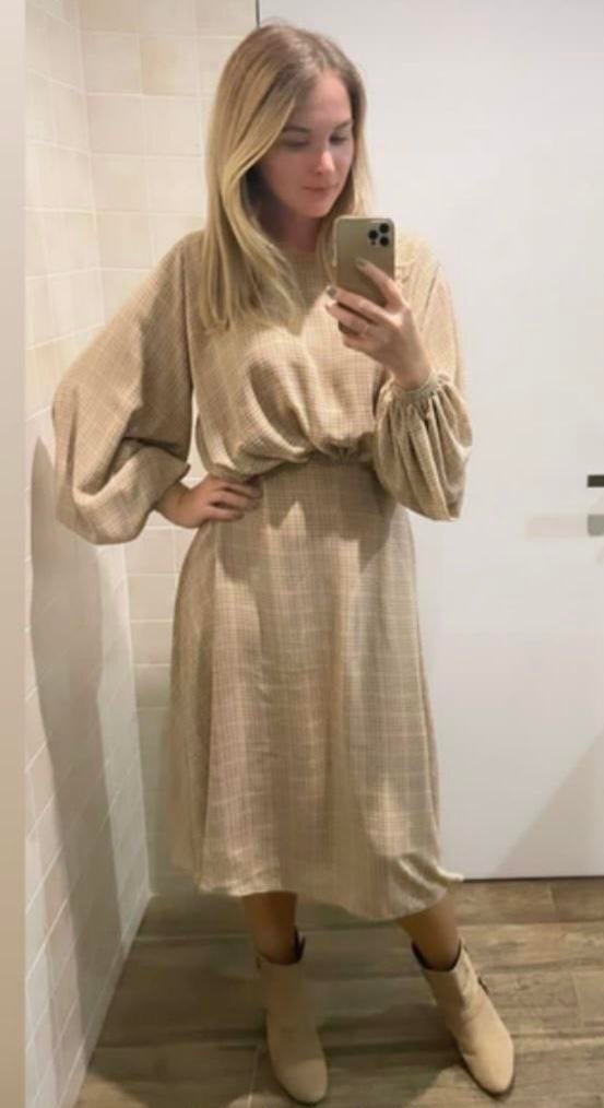 Stijlvolle jurk uit Oekraïne - Nieuwstaat Maat S/M, Maat 38/40 (M), Overige kleuren, Nieuw, Ophalen of Verzenden