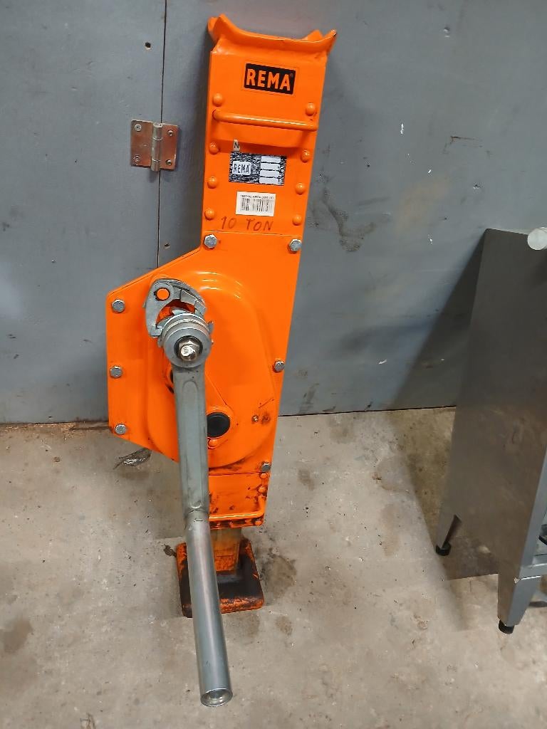 dommekracht/kelderwinch Rema 10 ton bijna nieuw, Ophalen of Verzenden, Zo goed als nieuw, Handmatig
