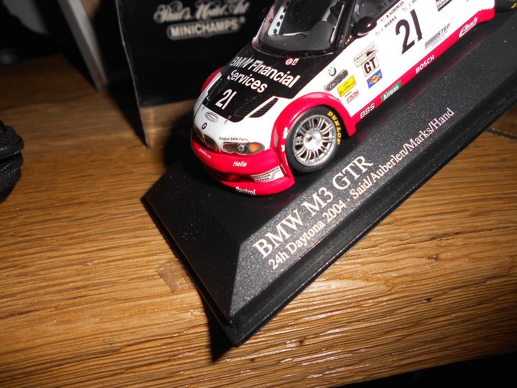 Bmw M3 GTR               Minichamps, Hobby en Vrije tijd, Modelauto's | 1:43, Ophalen of Verzenden, Zo goed als nieuw, Auto, MiniChamps