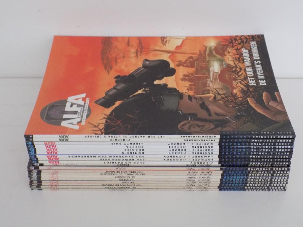 Alfa ~ Complete serie 1 t/m 17 + extra 1 & 2, Boeken, Stripboeken, Complete serie of reeks, Ophalen of Verzenden, Zo goed als nieuw
