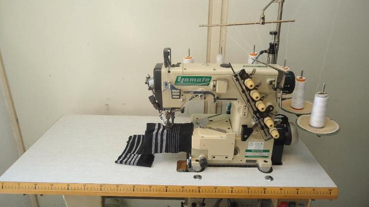 Industriële Naaimachine Yamato onder/bovendek Vol Automaat, Hobby en Vrije tijd, Naaimachines en Toebehoren, Gebruikt, Naaimachine