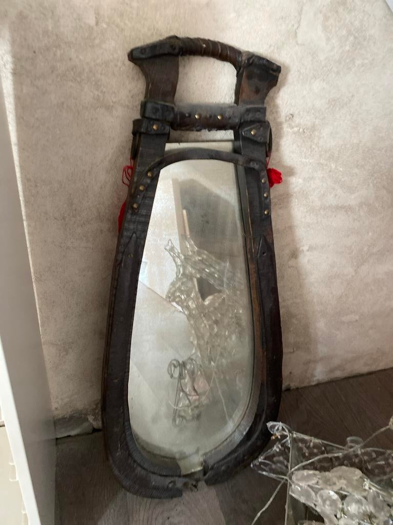 Antieke paardenspiegel met gebroken glas, Ophalen, Overige vormen, Minder dan 50 cm, 100 tot 150 cm
