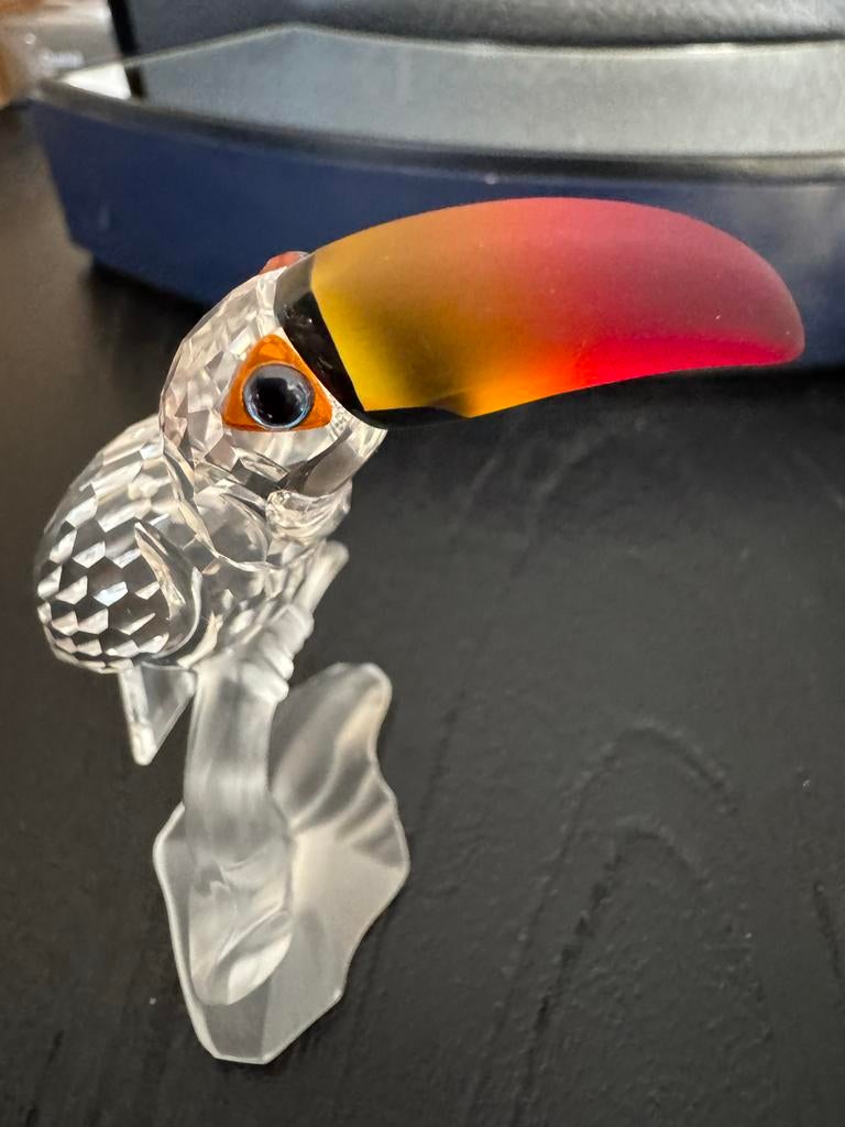Swarovski Toekan Kristalbeeld, Verzamelen, Swarovski, Verzenden, Swsrovski toekan, Toekan, Zo goed als nieuw