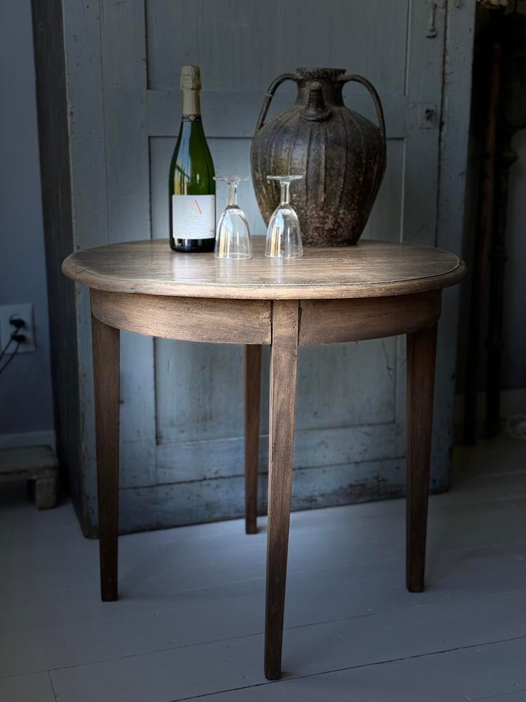 Oude Franse Wijntafel, Ophalen