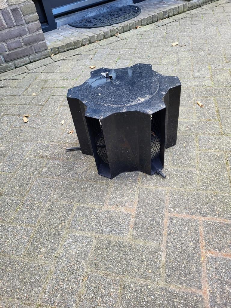 Mooie zwarte schoorsteenkap met veegluik, Ophalen