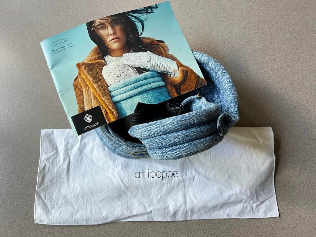 Artipoppe Draagzak - Light Denim, Overige merken, Buik of Rug, Ophalen of Verzenden, Zo goed als nieuw