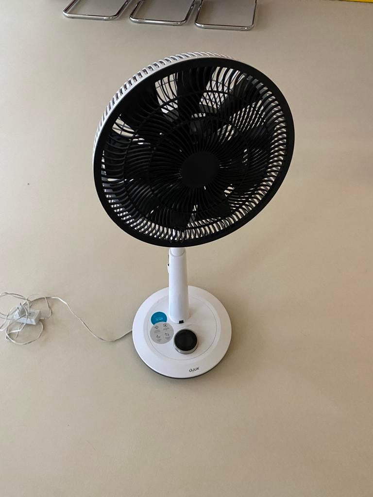 Duux Whisper ventilator – stil, met afstandsbediening, Ophalen, Zo goed als nieuw, Statiefventilator