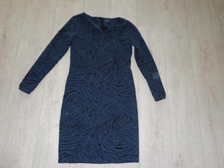 donkerblauwe jurk van Josephine & Co, maat M, Kleding | Dames, Jurken, Gedragen, Maat 38/40 (M), Blauw, Boven de knie, Ophalen of Verzenden