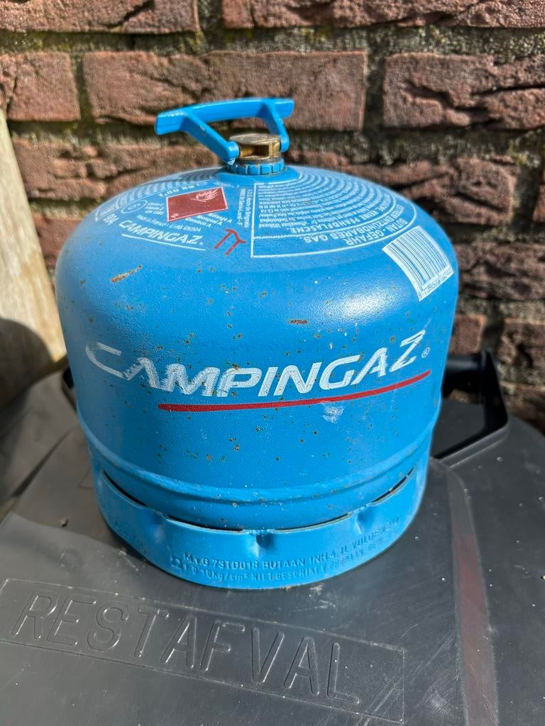 Campingaz gasfles 904 met  ca 900 gram gas, Caravans en Kamperen, Kampeeraccessoires, Ophalen, Gebruikt