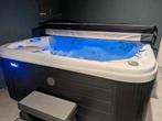 6 persoons (anderhalf jaar oud) jacuzzi, Tuin en Terras, Bubbelbaden en Hottubs, Ophalen, Zo goed als nieuw