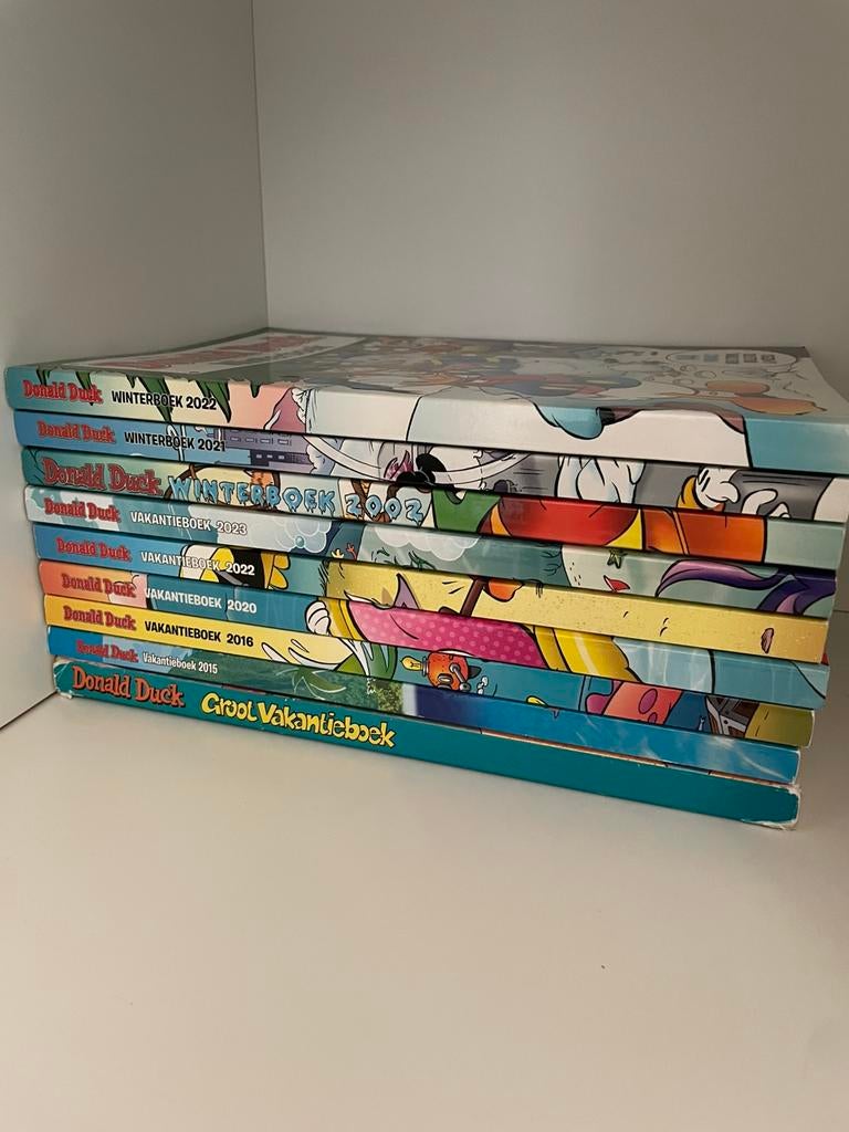 9 nieuwe Donald Duck vakantieboeken en winterboeken., Meerdere stripboeken, Ophalen of Verzenden, Zo goed als nieuw