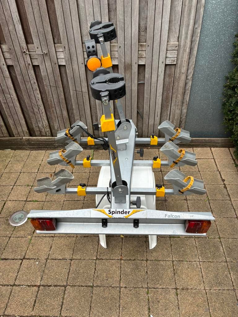 Spinder Falcon fietsdrager voor 3 fietsen., Auto diversen, Fietsendragers, Ophalen, 3 fietsen of meer, Gebruikt, Trekhaakdrager