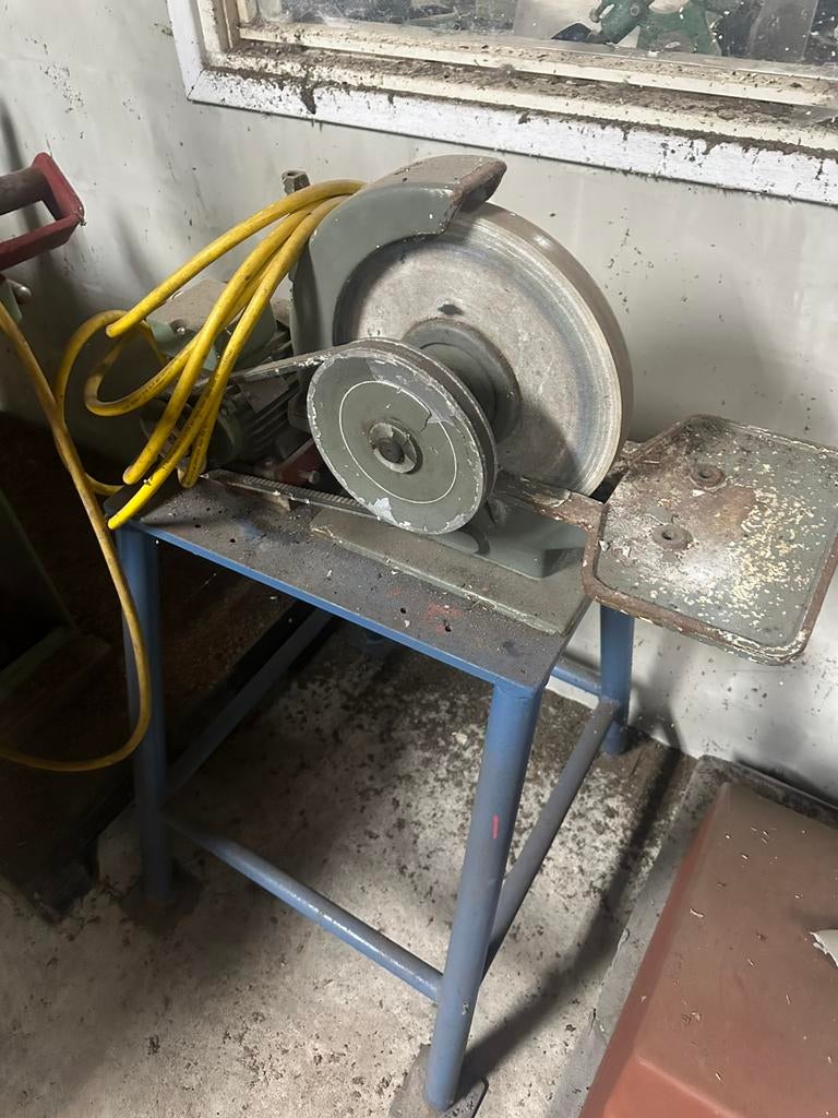 Slijpsteen 380 volt, Ophalen, Gebruikt, Minder dan 700 watt, Werkbankslijpmachine