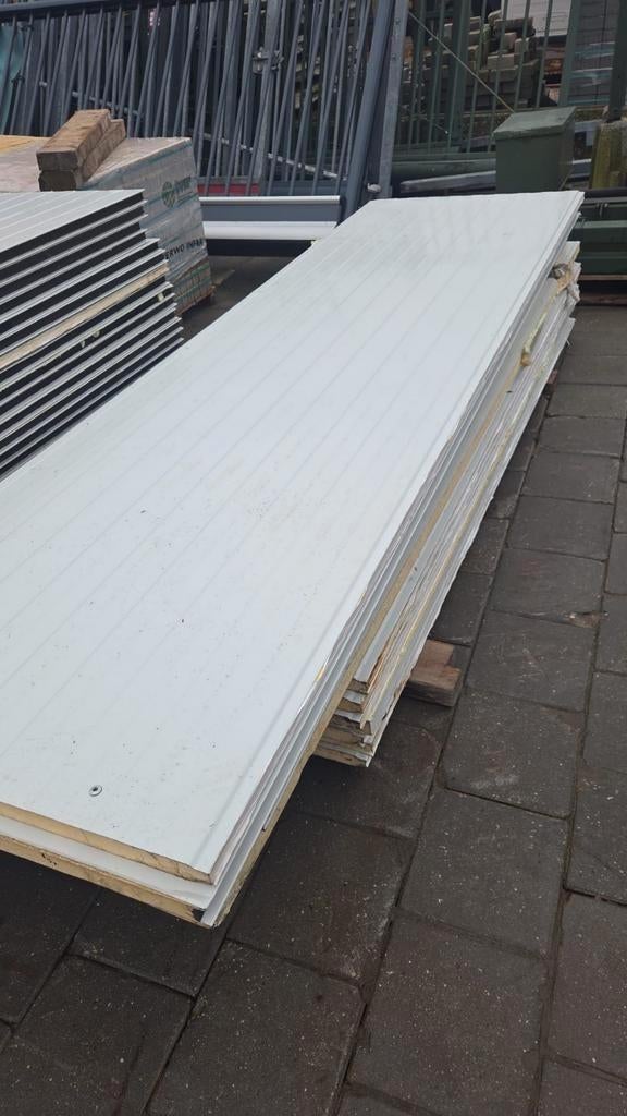 Dakpanelen sandwichpanelen, Ophalen