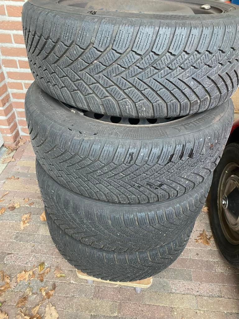 Winterbanden 205/55 R16 op stalen velg - 1 week gebruikt, Auto-onderdelen, Banden en Velgen, Ophalen, Gebruikt, 16 inch, Banden en Velgen