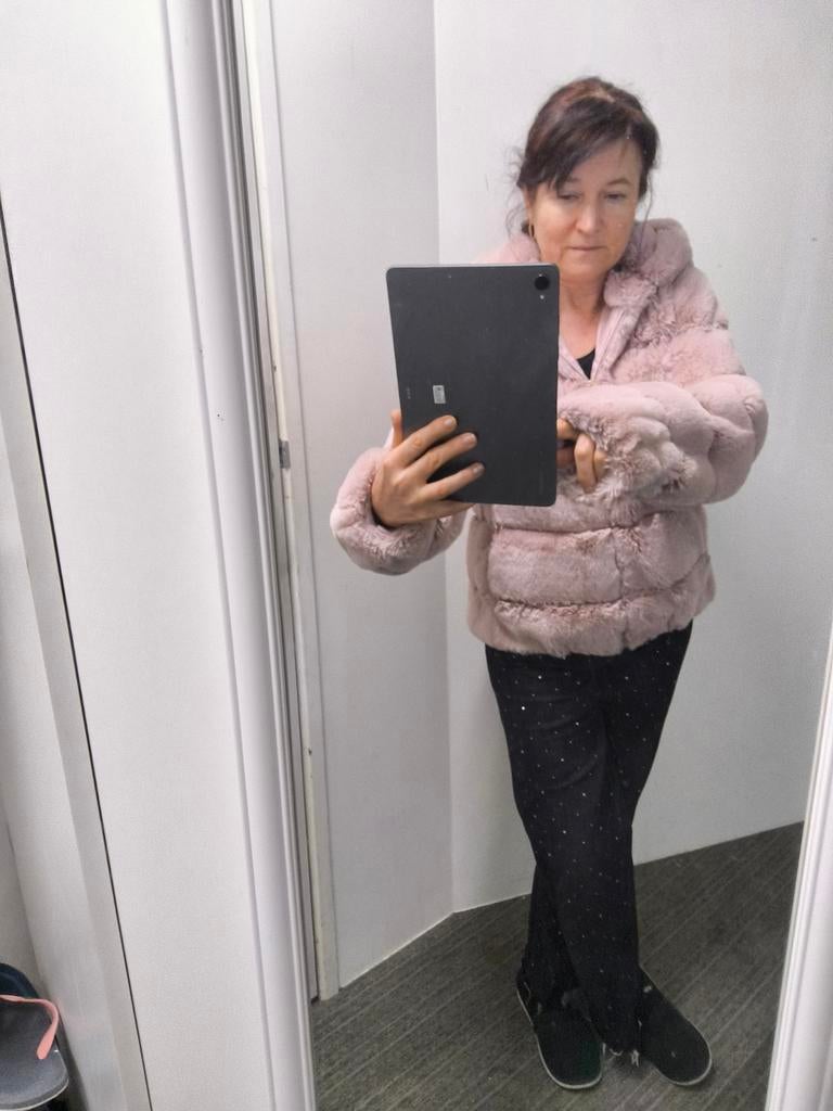 Babyroze faux fur jas, maat S - Zo goed als nieuw, Kleding | Dames, Jassen | Winter, Ophalen of Verzenden, Zo goed als nieuw, TK Maxx