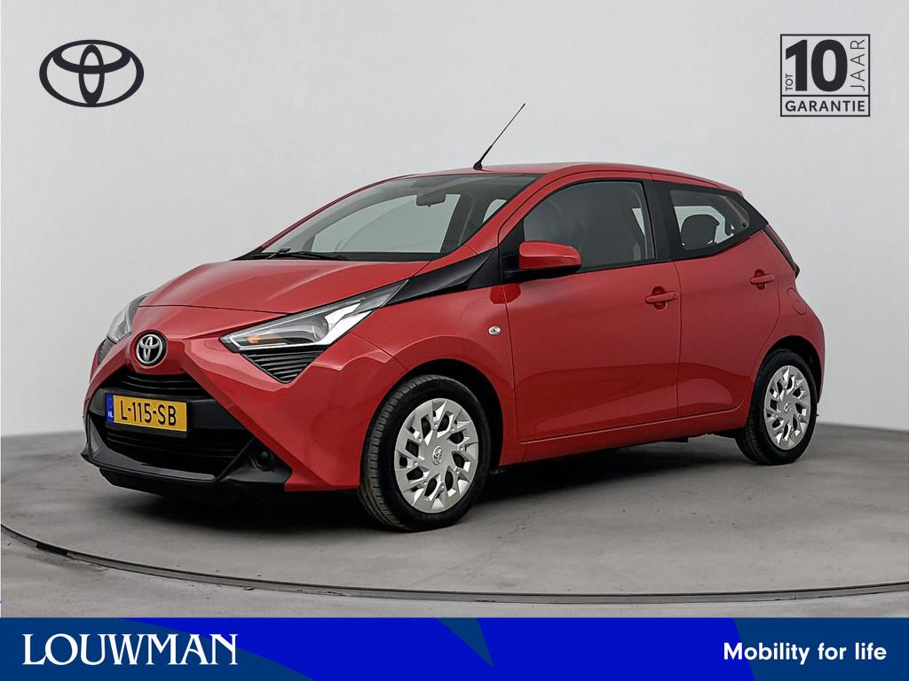 Toyota Aygo 1.0 VVT-i x-play | Apple Carplay/Android Auto |, Auto's, Toyota, Voorwielaandrijving, 12 maanden, Stof, Gebruikt