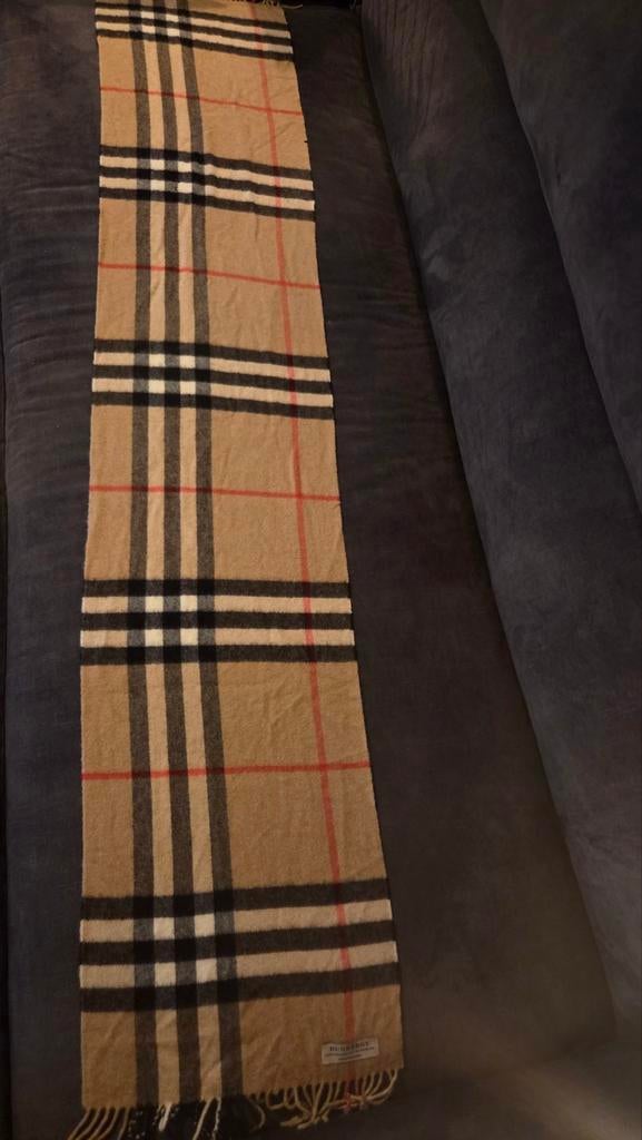Burberry sjaal cashmere, Verzenden, Zo goed als nieuw, Maat 34 (XS) of kleiner, Sjaal