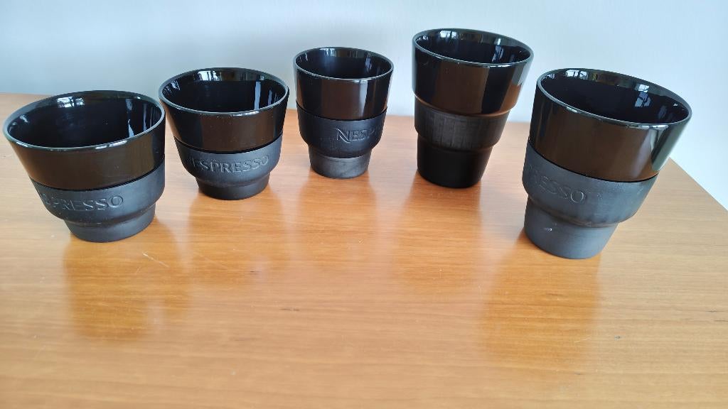 Nespresso kopjes, zwart, 5x en 2x origin mokjes, Overige materialen, Gebruikt, Ophalen of Verzenden, Overige stijlen