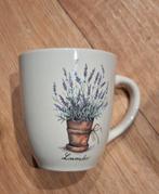 Mooie mok met lavendel design. Jet ter Steege, Ophalen of Verzenden, Zo goed als nieuw, Overige stijlen, Kop(pen) en/of Schotel(s)
