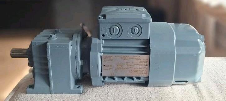 SEW Motor met Reductiekast, Doe-het-zelf en Verbouw, Motoren, Gebruikt, Elektromotor, 1400 tot 1800 rpm, Ophalen of Verzenden