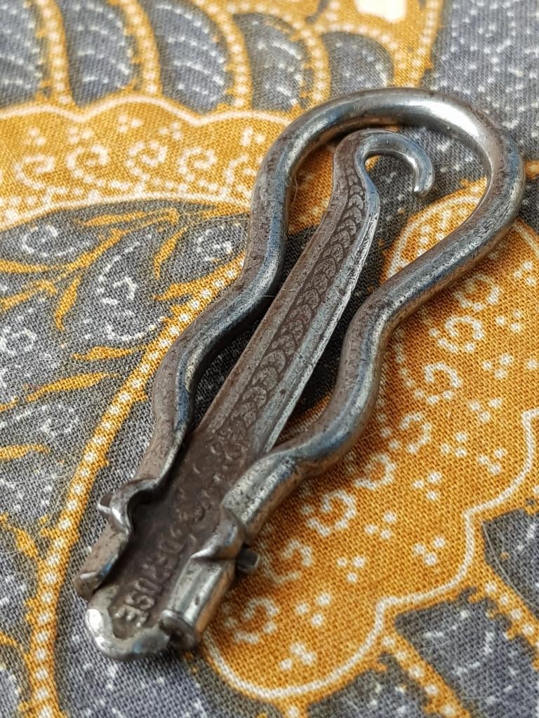 Mooie antieke reis veterhaak van Mandoline uit Frankrijk., Antiek en Kunst, Ophalen of Verzenden