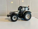 Valtra T213 Wit UH, Ophalen of Verzenden, Zo goed als nieuw, Tractor of Landbouw, Universal Hobbies