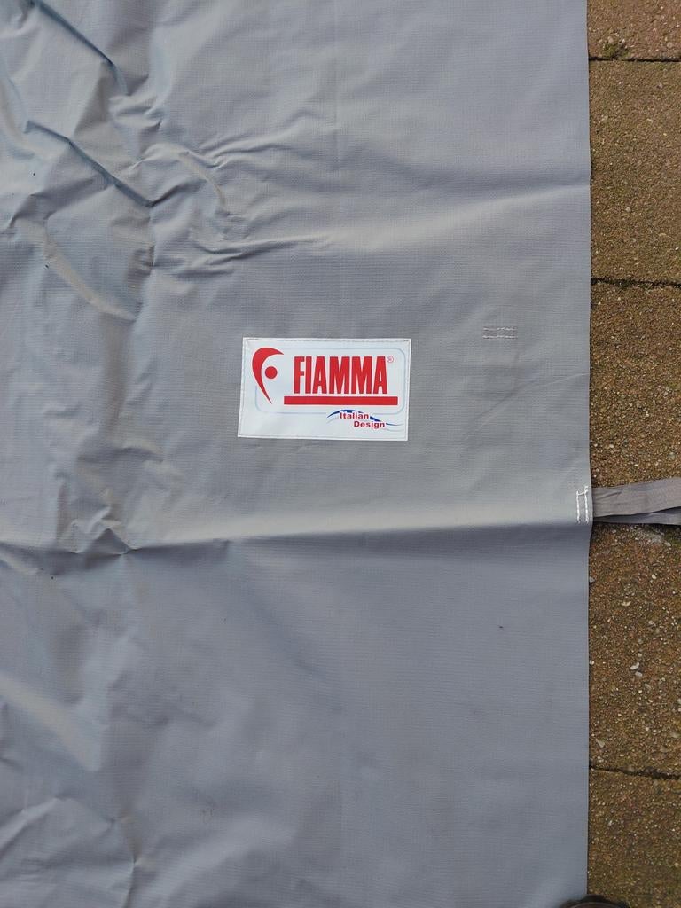 Fiamma voor en xijstuk voor cassette luifel, Ophalen of Verzenden, Zo goed als nieuw