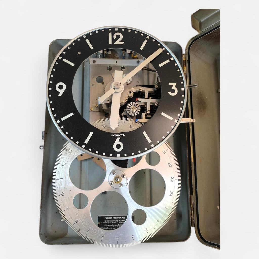 Fabrieksklok Landis & Gyr Inducta UWP3, Ophalen of Verzenden