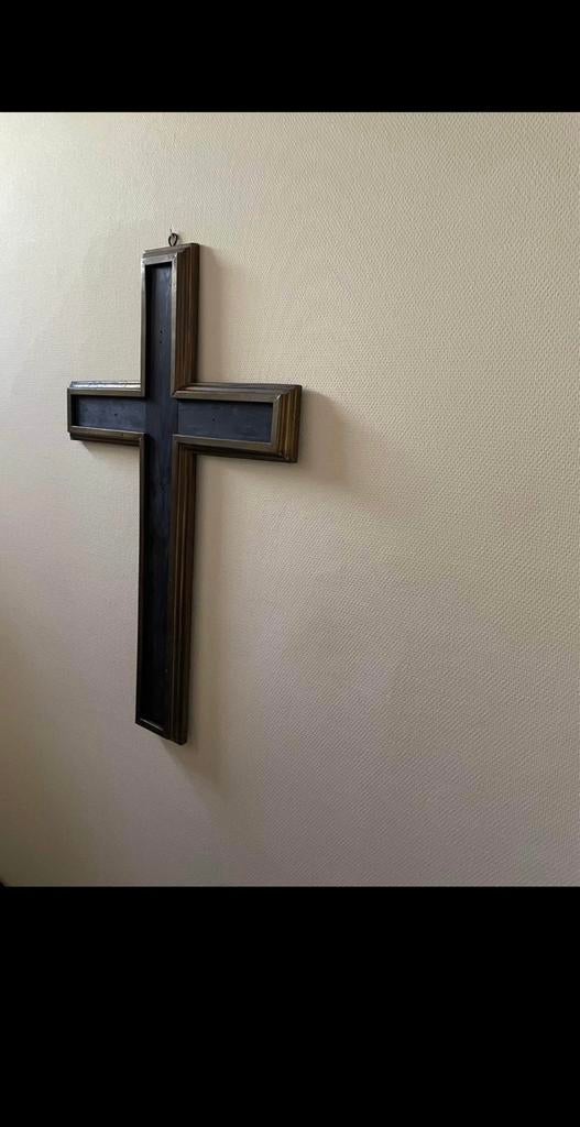 Oud groot kruis, Ophalen, Zo goed als nieuw, Sieraad