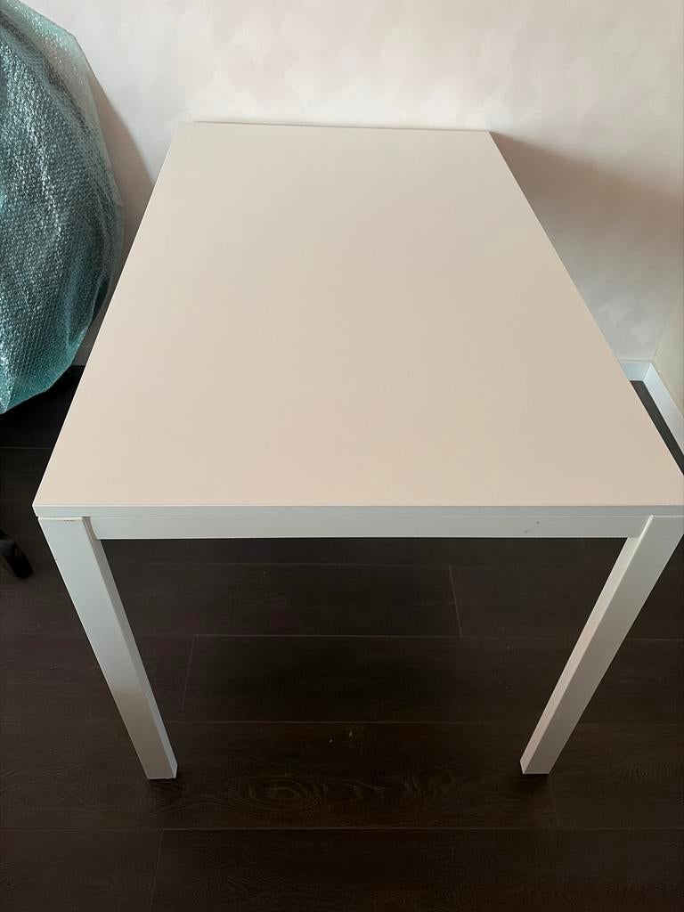 Witte IKEA eettafel  GRATIS AF TE HALEN, Overige materialen, 100 tot 150 cm, Zo goed als nieuw, Vier personen